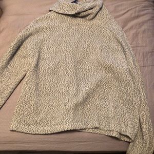 Lightweight comfy sweater